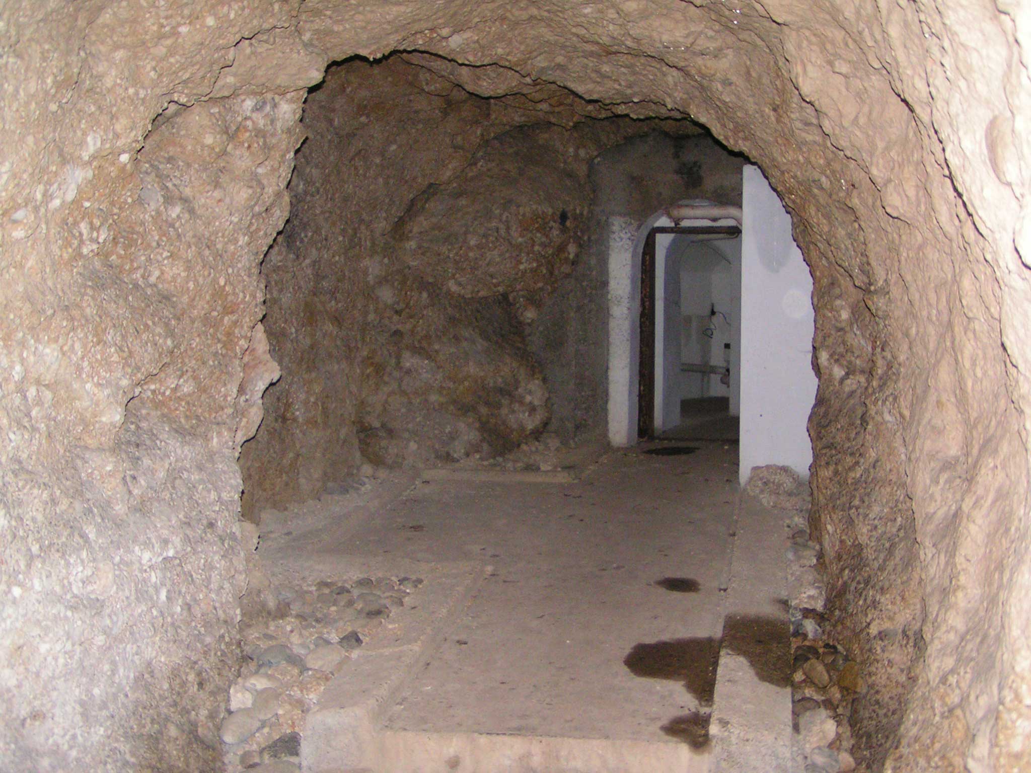 corridoio/camerata in caverna
