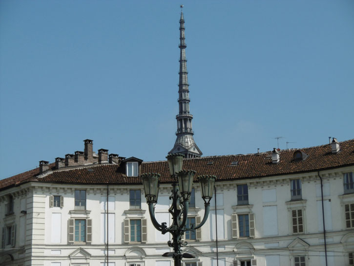 2 giugno 2015 Torino-La guglia della Mole vista da Piazza Vittorio