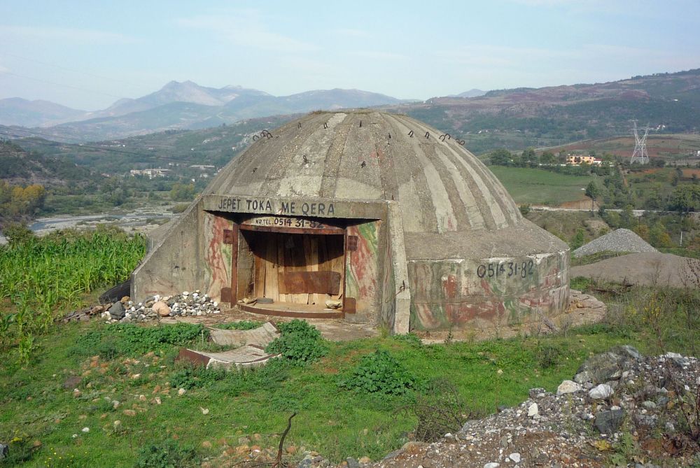Bunker Albania-16.jpg